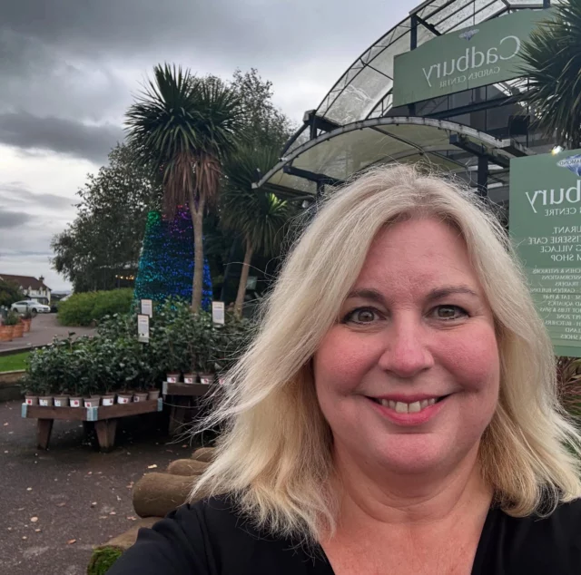 🚀 Are your Mission, Vision and Values Ready for 2025? ✨

Sorry for being Captain Obvious 👩‍✈️, but the world is changing fast, and businesses need to keep up. 

Updating your mission, vision and values means staying relevant, as well as steering you to growth, innovation and success.

In my latest article, I guide you through:
✅ How to assess your current MVV statements 
✅ How to align them to your business strategy
✅ Tips to communicate and embed them effectively across your organisation 

Hope your find it helpful. As always, please let me know what you think. It’s always great to hear from you x

#MissionVisionValues #leadership #strategy #SustainableInnovation #facilitation #facilitator 

https://bigbangpartnership.co.uk/update-your-mission-vision-and-values/